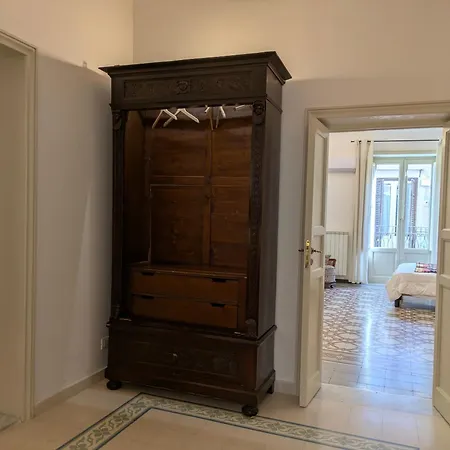 Del Parlamento Bed and breakfast