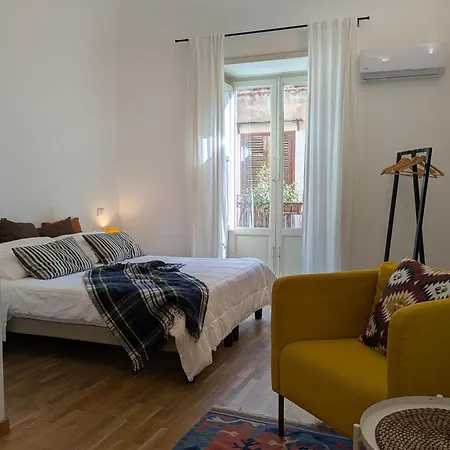 Del Parlamento Bed and breakfast 2*