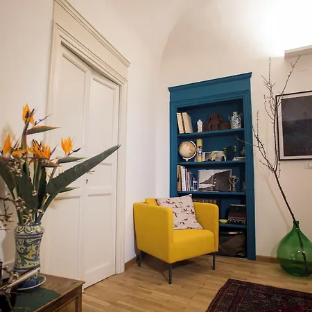 Del Parlamento Bed and Breakfast