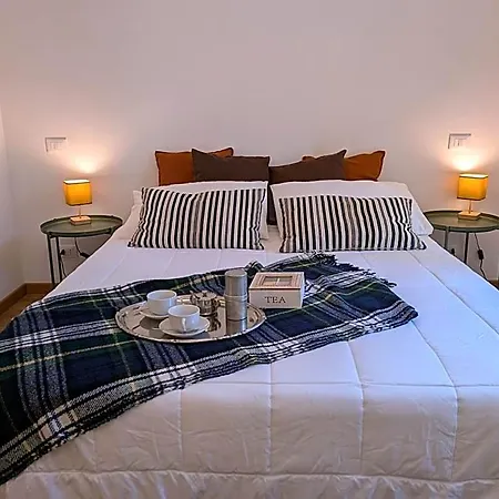 Del Parlamento Bed & Breakfast Palermo