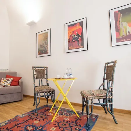 Del Parlamento Bed & Breakfast 3*